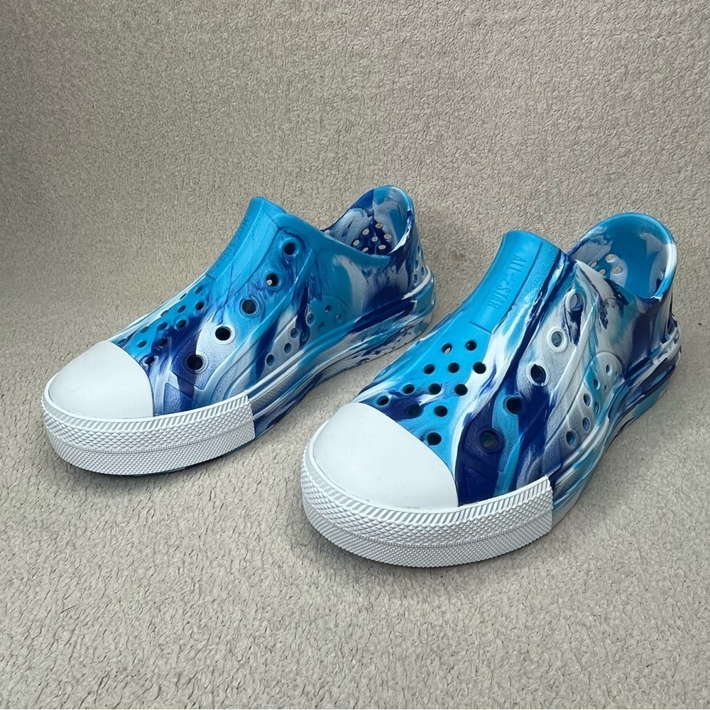 NEW Converse Chuck Taylor All Stars EVA Foam Slip On Sneaker Kids 2 Tie Dye Blue